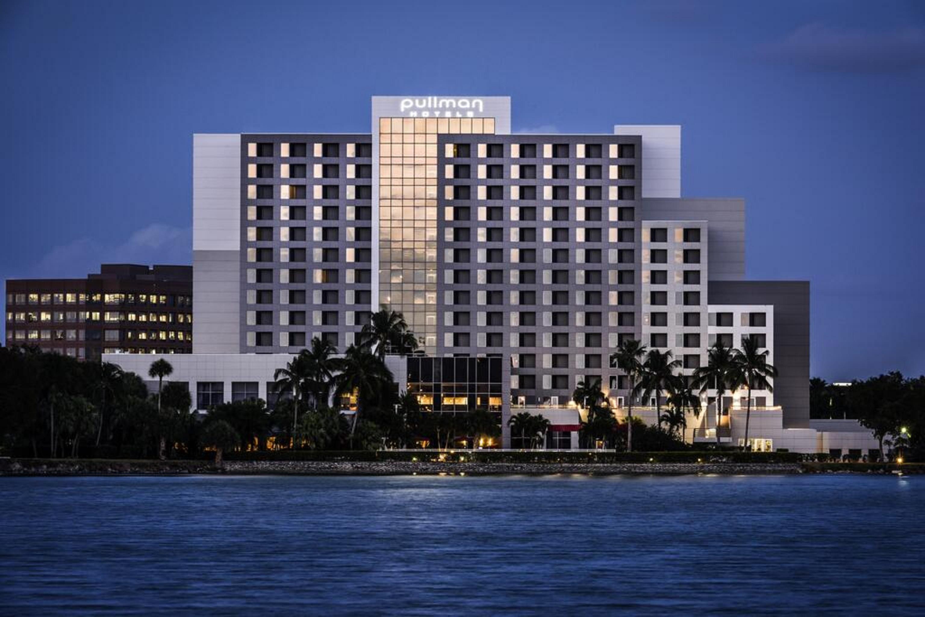 Pullman Miami Airport Hotel Bagian luar foto